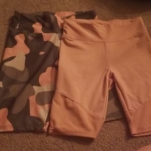 2 pairs of bikershorts